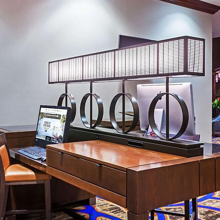 Hilton Waco Hotel Екстериор снимка