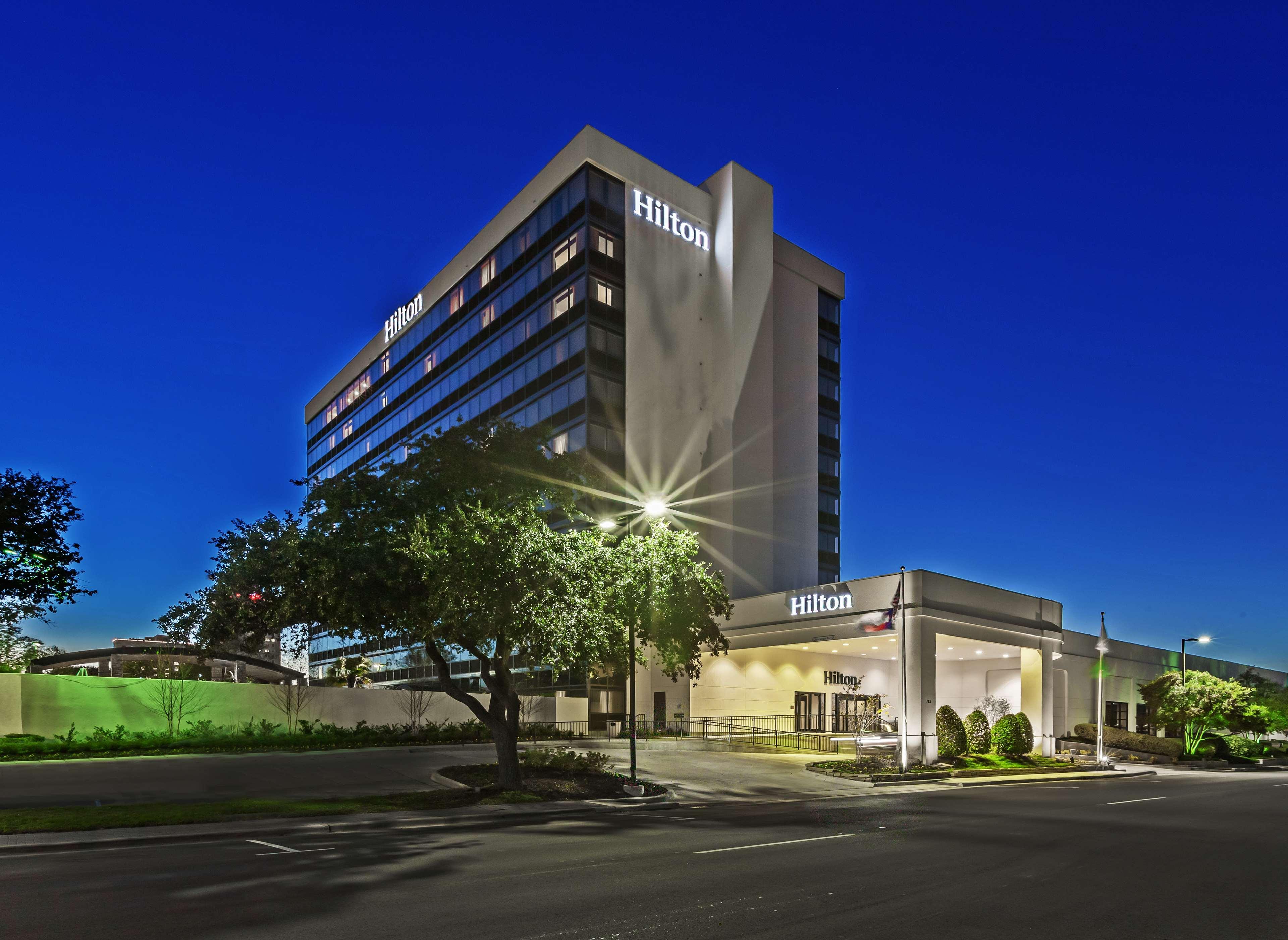 Hilton Waco Hotel Екстериор снимка