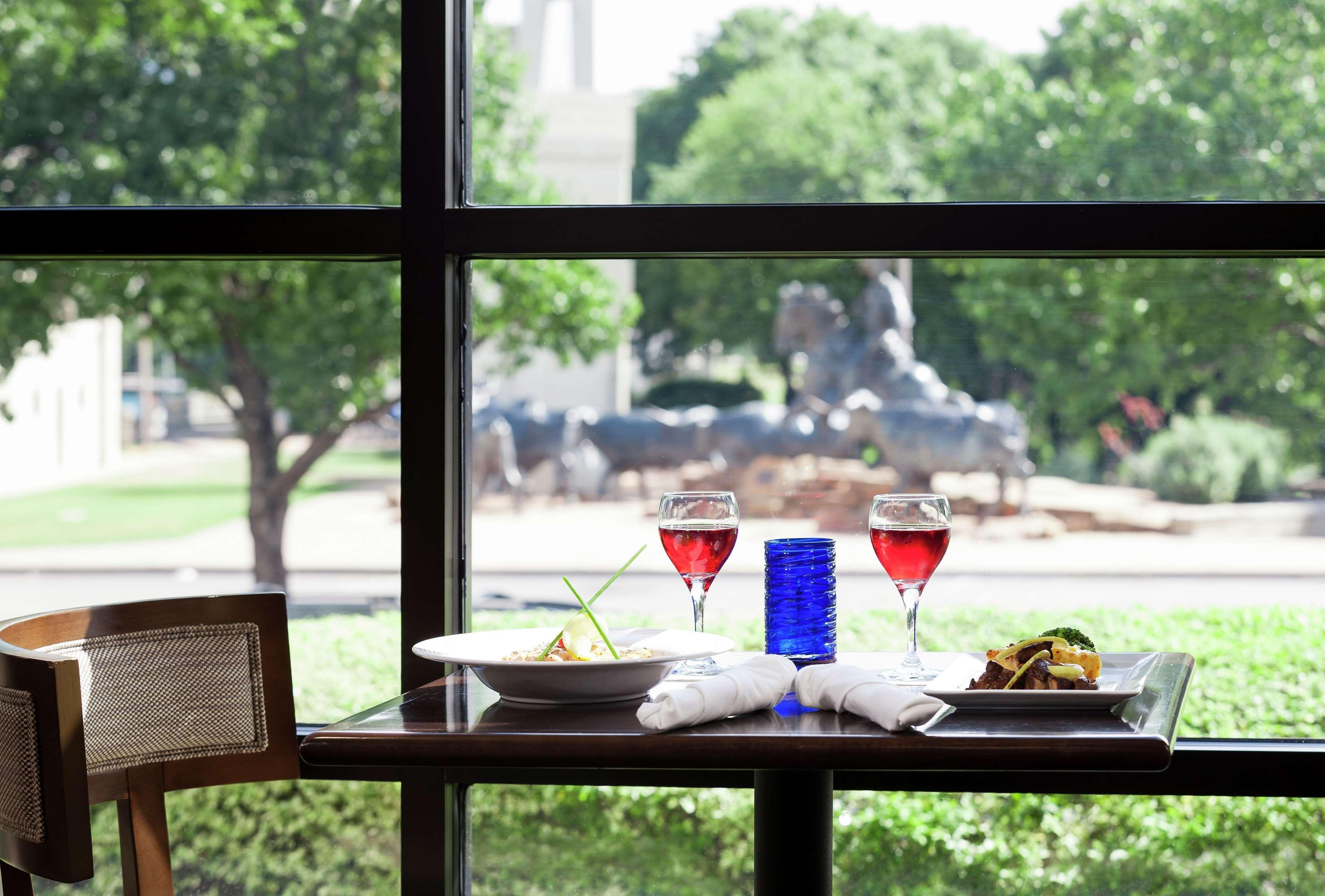 Hilton Waco Hotel Екстериор снимка
