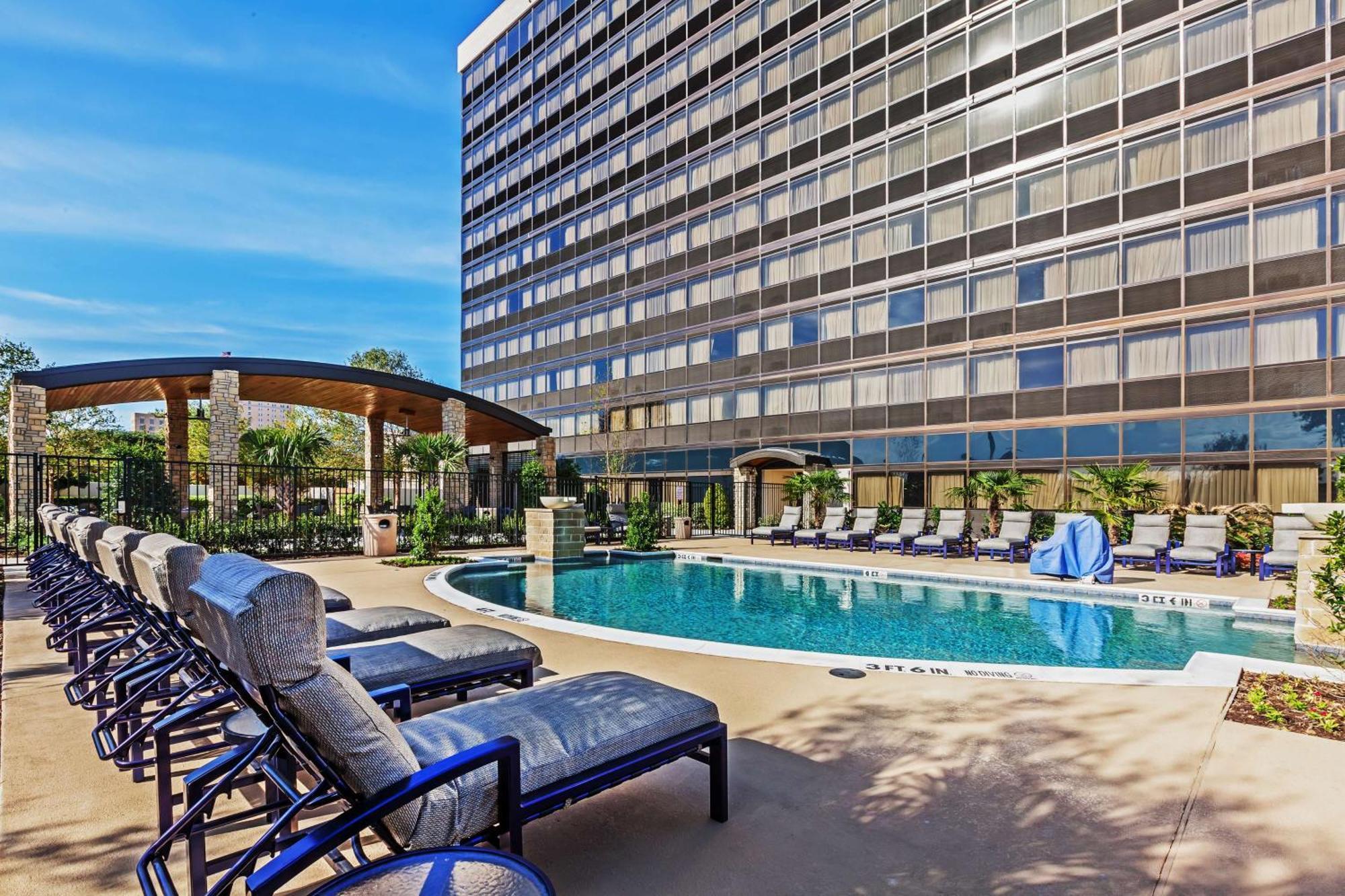 Hilton Waco Hotel Екстериор снимка